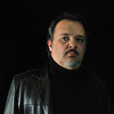 Φυγόκεντρος | Μαθήματα Εξουσίας
